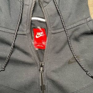 Nike Classic Zip Up
